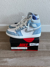 Jordan 1 Hyper Royal (Pre Owned
