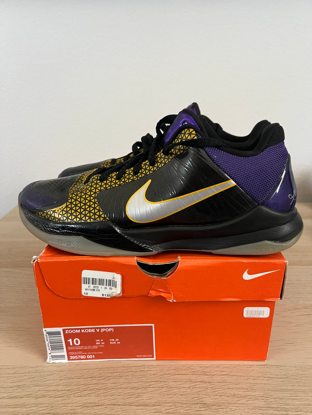 Kobe 5 Pop Away (Pre Owned)