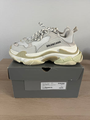 Balenciaga triple S soft honeycomb (Pre Owned)
