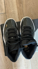 Jordan 11 Retro
Jubilee 25th Anniversary (Pre Owned)