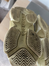 Balenciaga triple S soft honeycomb (Pre Owned)