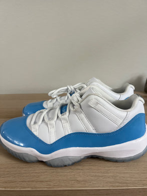 Jordan 11 Low university blue no box