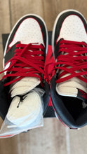Jordan 1 Bloodline (Pre Owned)
